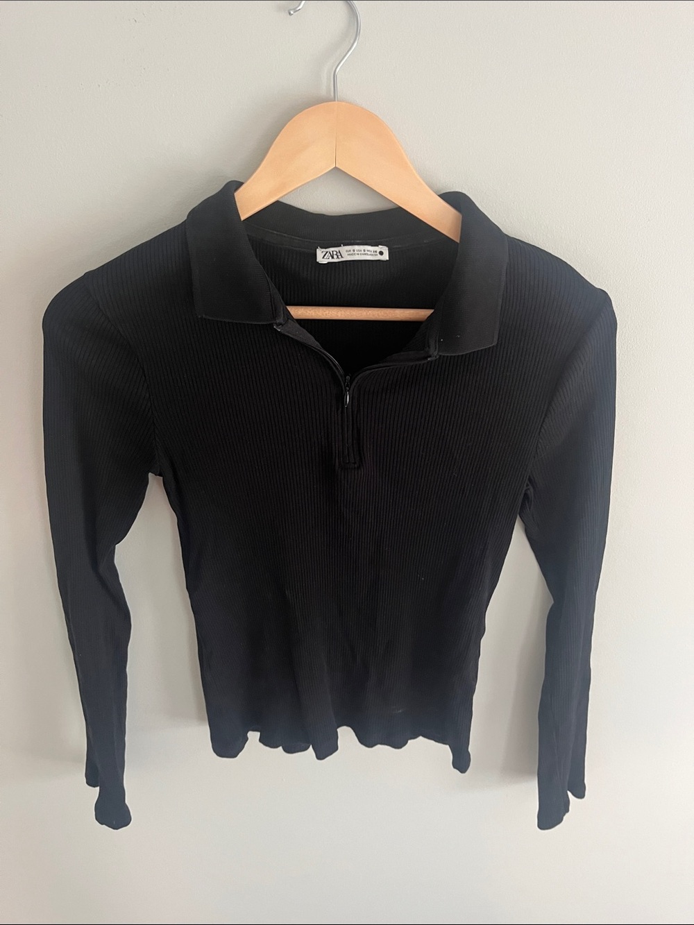 Zara Black Ribbed Long-Sleeve Polo Top with Zip